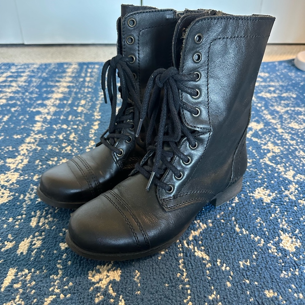 Steve Madden Troopa Combat Boots